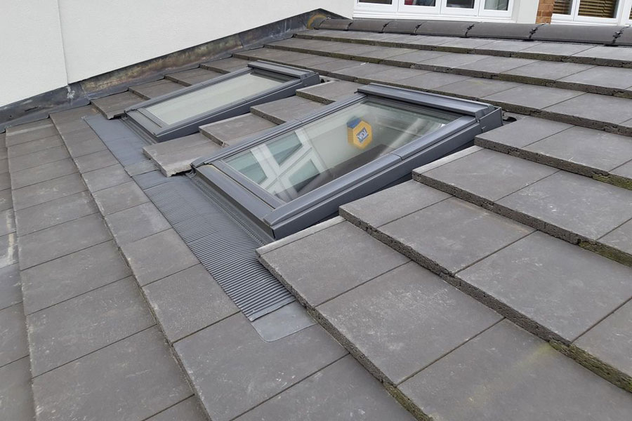 flat roof with window