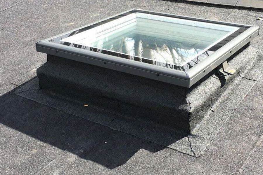 flat roof with window